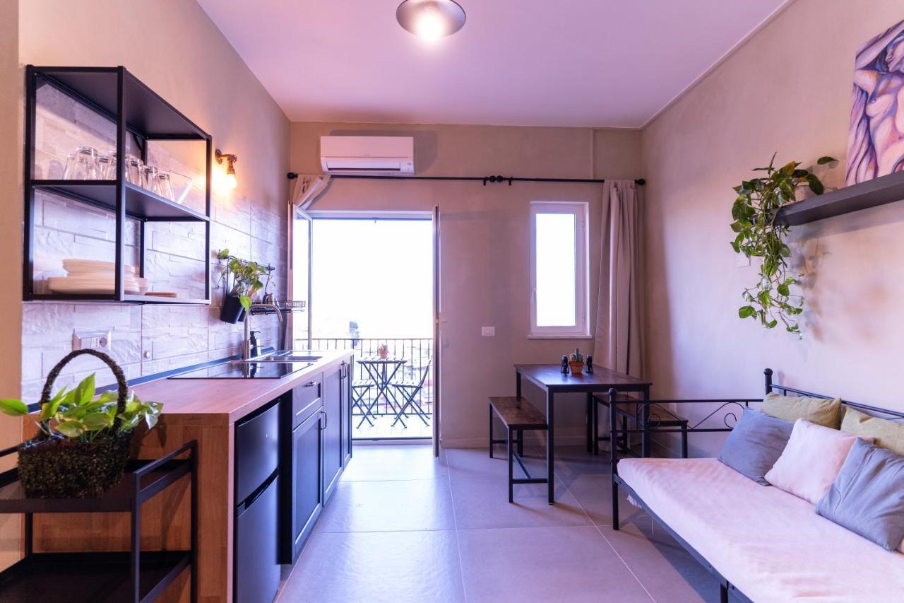 Apartamento Tiny Daisy House Nápoles Exterior foto