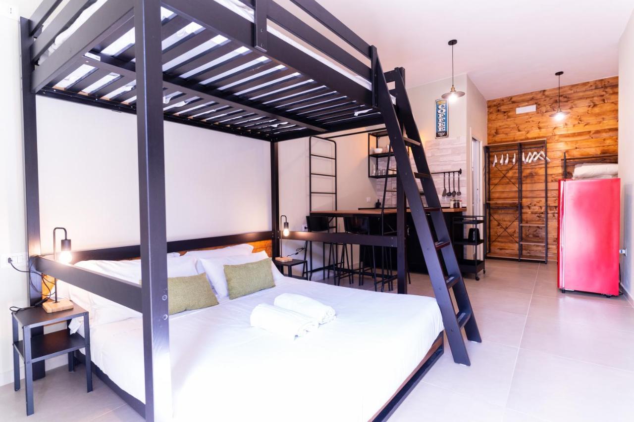 Apartamento Tiny Daisy House Nápoles Exterior foto